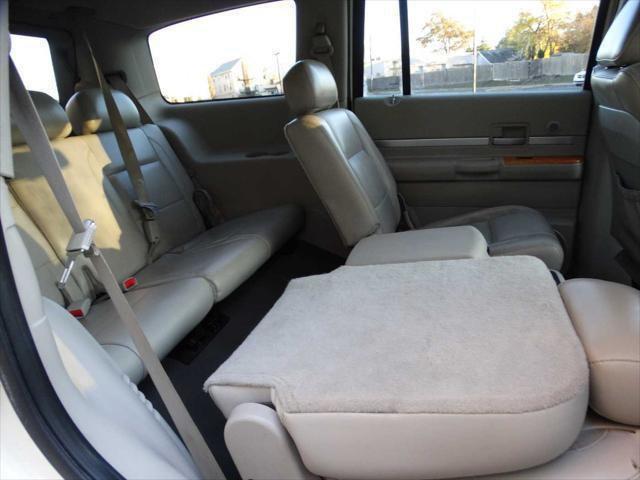 used 2008 Chrysler Aspen car, priced at $4,095