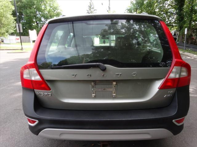 used 2008 Volvo XC70 car, priced at $3,095