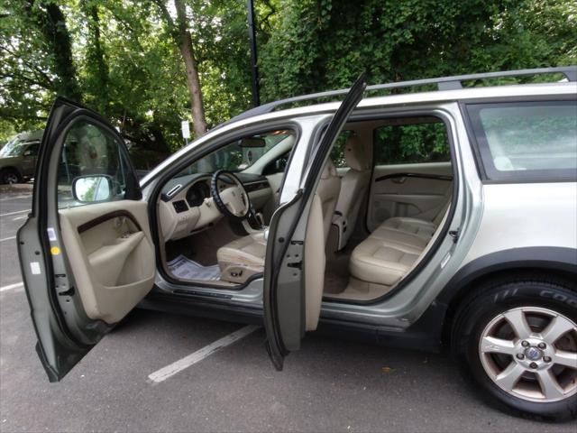 used 2008 Volvo XC70 car, priced at $3,095