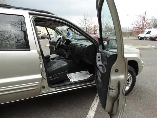 used 2004 Jeep Grand Cherokee car, priced at $3,095