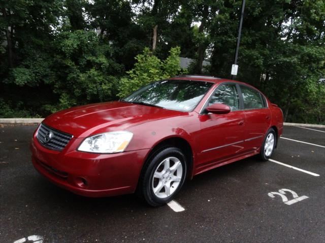 used 2005 Nissan Altima car, priced at $2,995