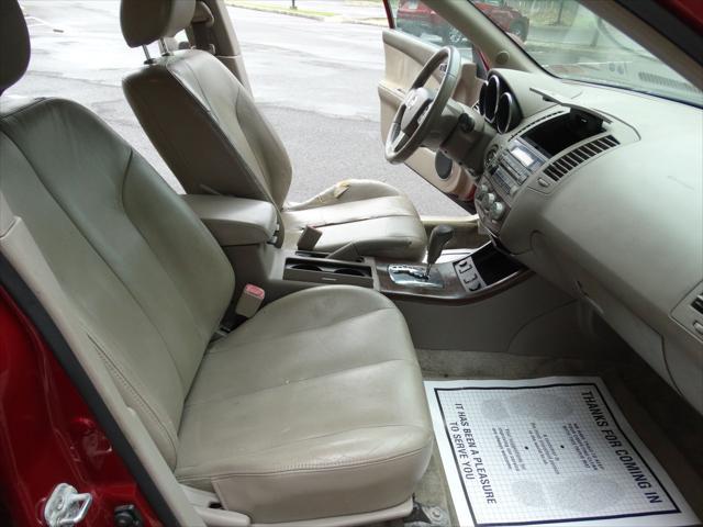 used 2005 Nissan Altima car, priced at $2,995