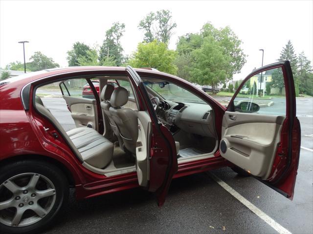 used 2005 Nissan Altima car, priced at $2,995