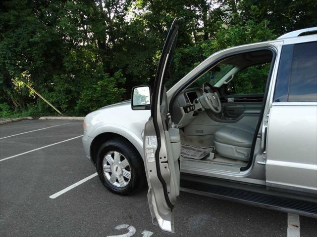 used 2003 Lincoln Aviator car, priced at $3,595