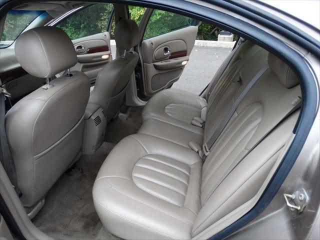 used 2001 Chrysler 300M car, priced at $2,595