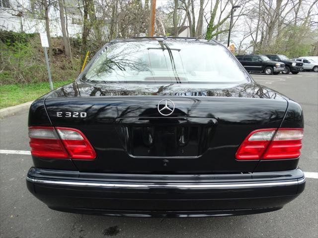 used 2000 Mercedes-Benz E-Class car, priced at $3,995