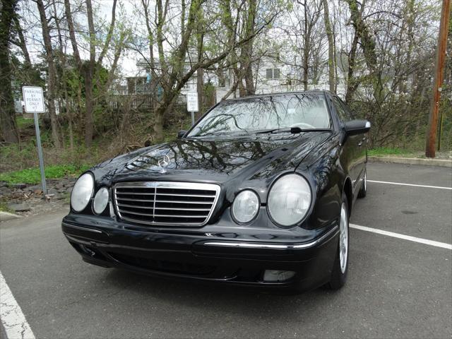 used 2000 Mercedes-Benz E-Class car, priced at $3,995