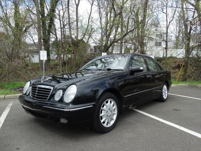 used 2000 Mercedes-Benz E-Class car, priced at $3,995