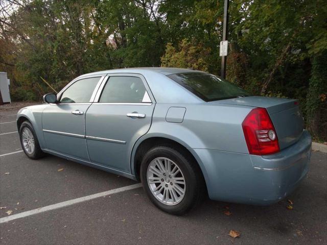 used 2009 Chrysler 300 car, priced at $3,595