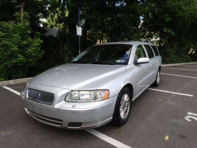 used 2005 Volvo V70 car, priced at $2,595