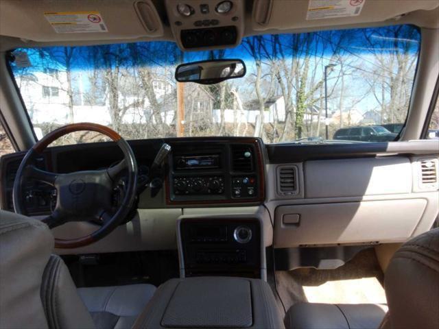 used 2002 Cadillac Escalade car, priced at $3,395