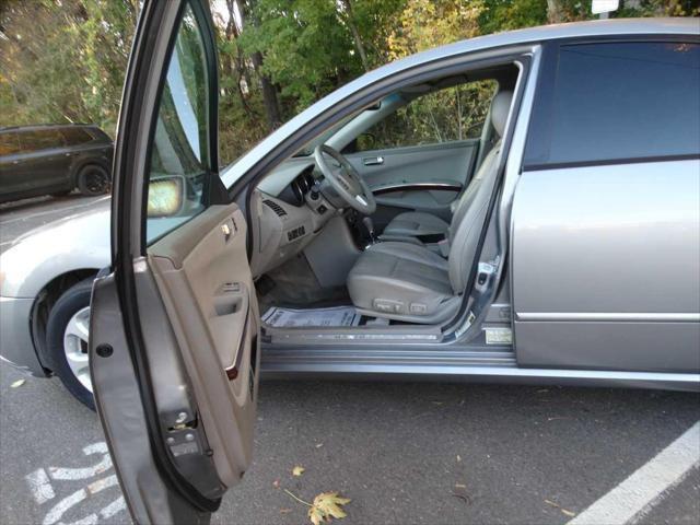 used 2007 Nissan Maxima car, priced at $4,595