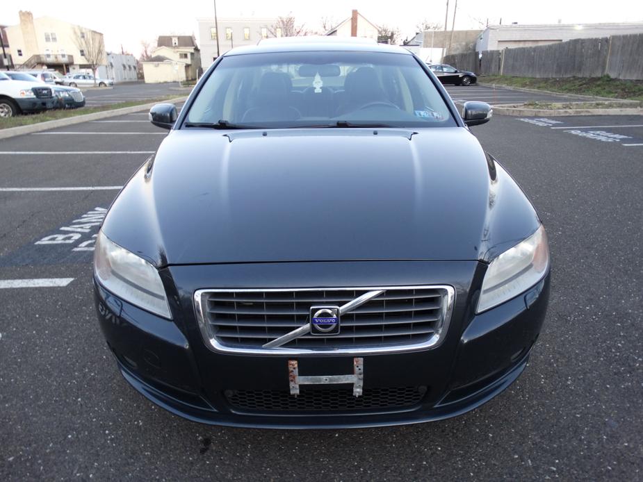 used 2009 Volvo S80 car, priced at $5,395