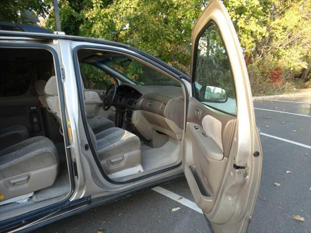 used 2003 Toyota Sienna car, priced at $3,295