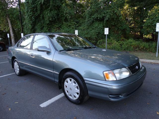 used 1998 Toyota Avalon car, priced at $2,095