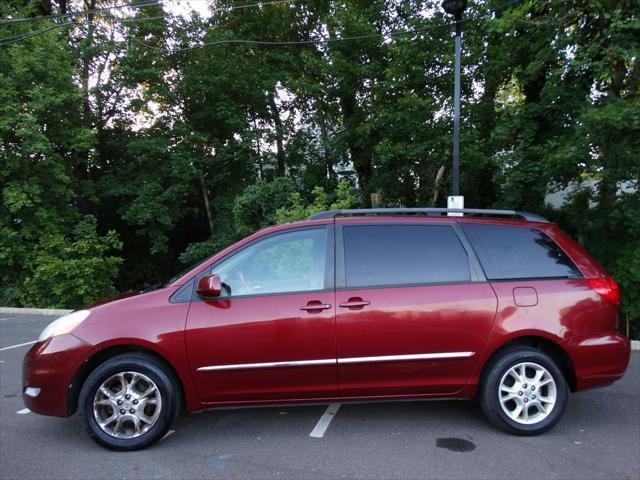 used 2006 Toyota Sienna car, priced at $4,795