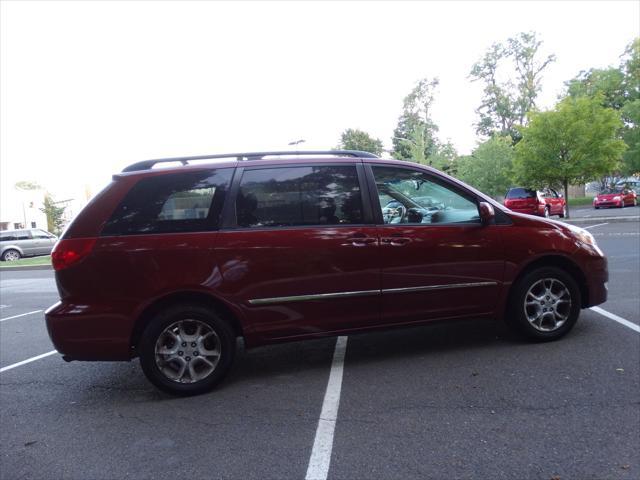 used 2006 Toyota Sienna car, priced at $5,295