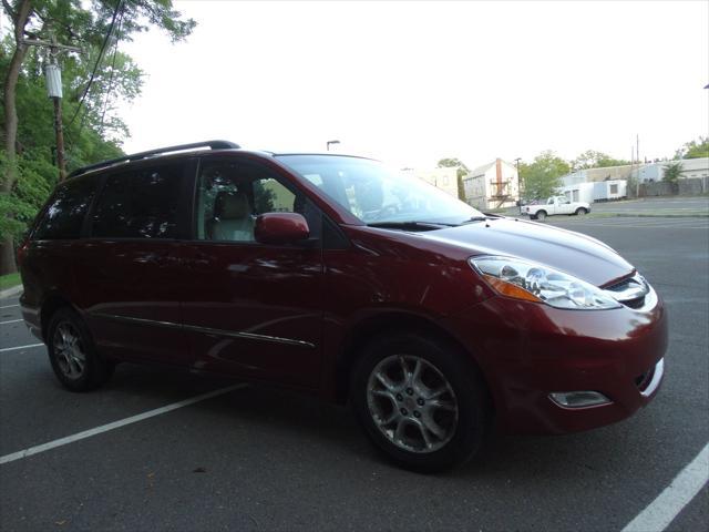 used 2006 Toyota Sienna car, priced at $5,295