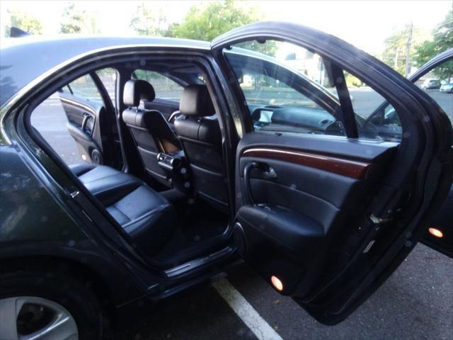 used 2005 Acura RL car, priced at $3,595