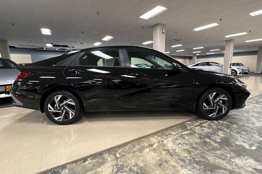 new 2025 Hyundai ELANTRA HEV car, priced at $24,185