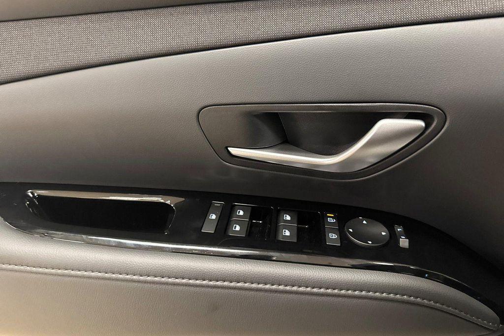 new 2025 Hyundai TUCSON Plug-In Hybrid car, priced at $46,580