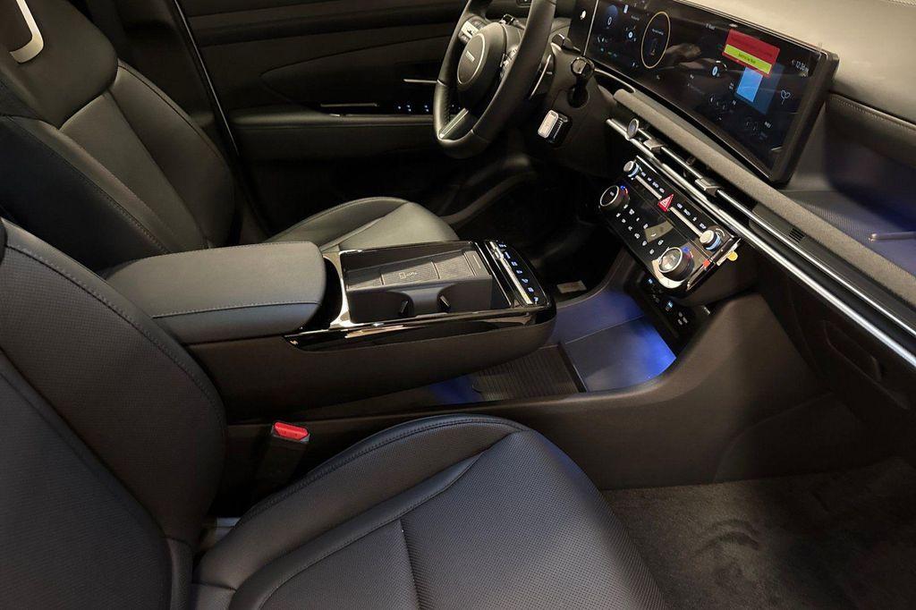 new 2025 Hyundai TUCSON Plug-In Hybrid car, priced at $46,580