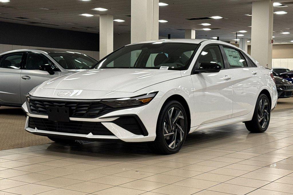 new 2025 Hyundai ELANTRA HEV car, priced at $24,695
