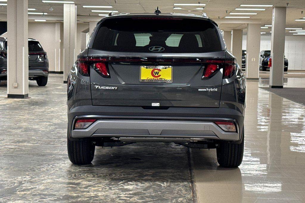 new 2026 Hyundai TUCSON Hybrid car, priced at $31,975