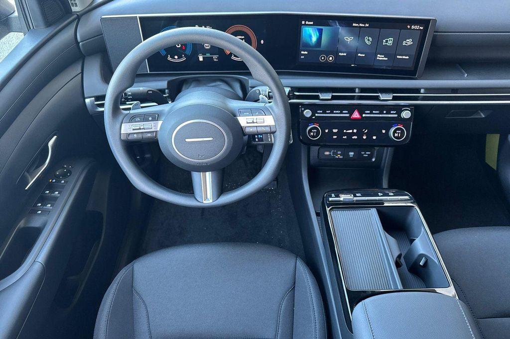 new 2026 Hyundai TUCSON Hybrid car, priced at $31,675