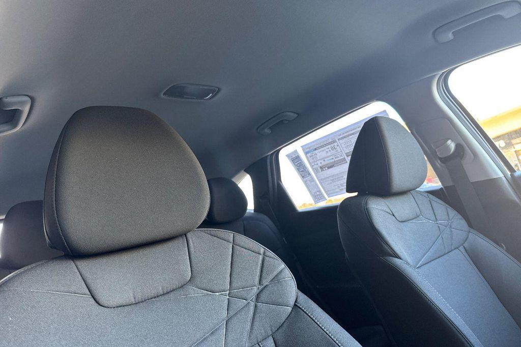 new 2026 Hyundai TUCSON Hybrid car, priced at $31,675