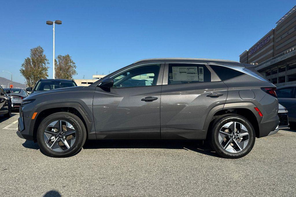 new 2026 Hyundai TUCSON Hybrid car, priced at $31,675