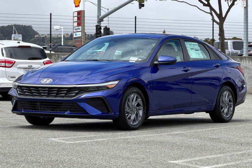 new 2025 Hyundai ELANTRA HEV car, priced at $22,715