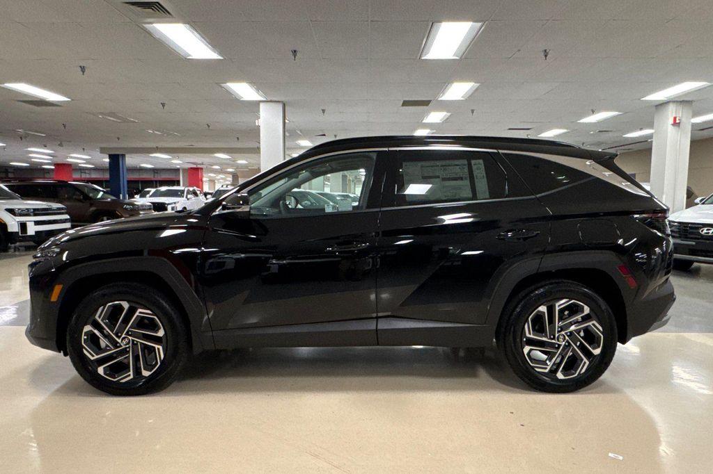 new 2025 Hyundai TUCSON Hybrid car, priced at $37,675