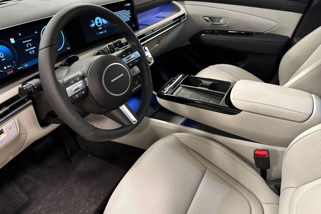 new 2025 Hyundai TUCSON Hybrid car, priced at $37,675