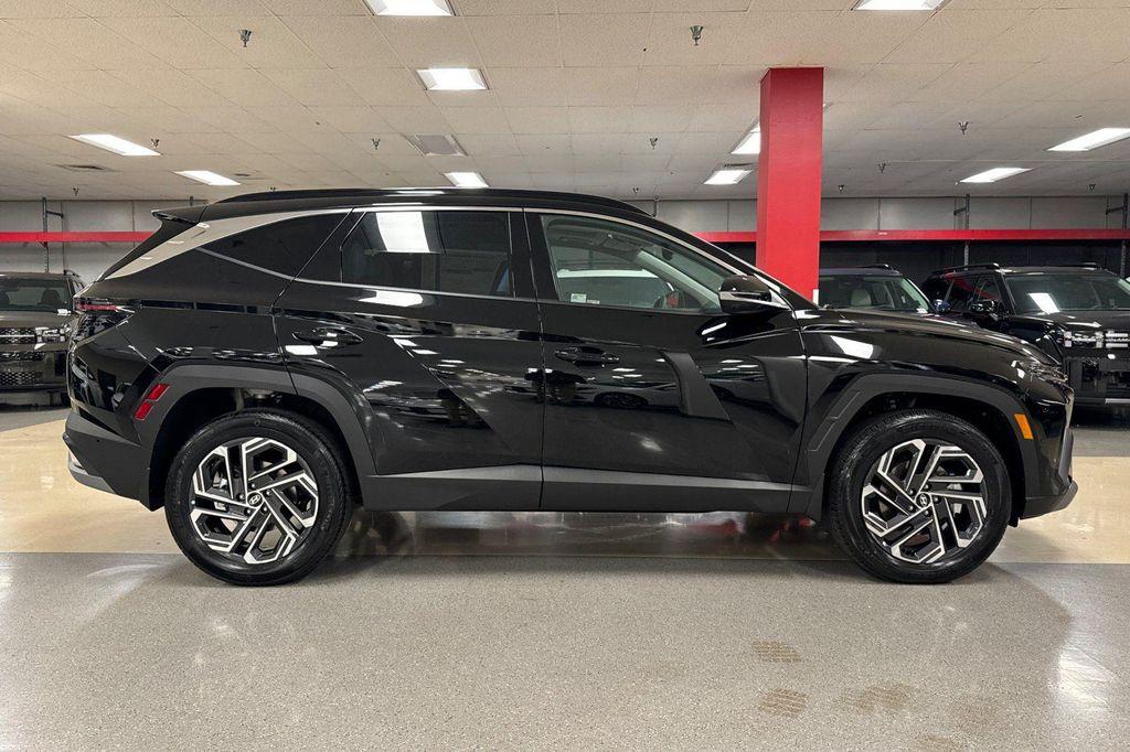 new 2025 Hyundai TUCSON Hybrid car, priced at $37,675