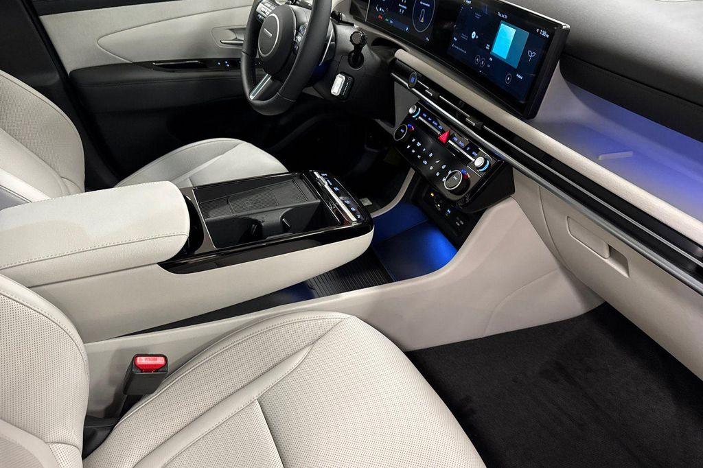 new 2025 Hyundai TUCSON Hybrid car, priced at $37,675