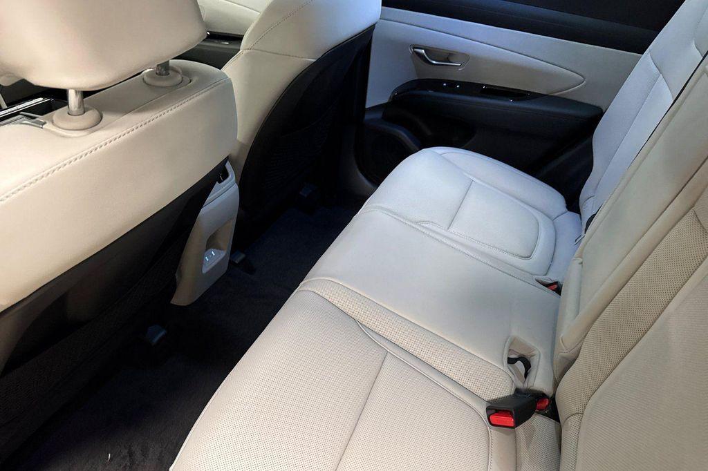 new 2025 Hyundai TUCSON Hybrid car, priced at $37,675