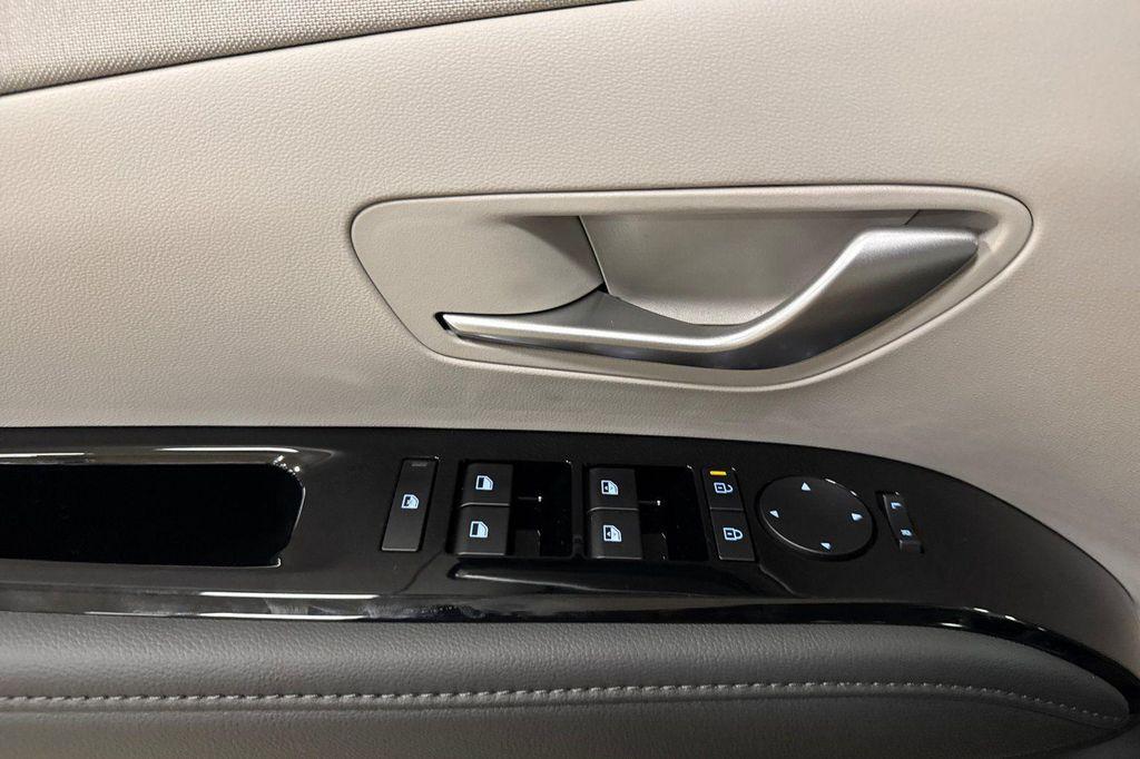 new 2025 Hyundai TUCSON Hybrid car, priced at $37,675