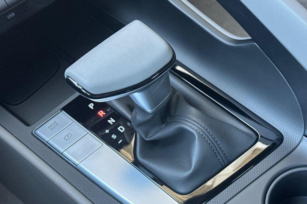 new 2025 Hyundai Elantra car, priced at $22,285
