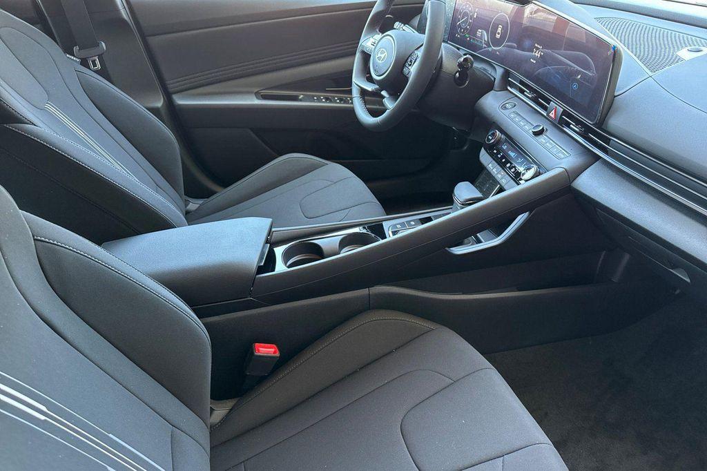 new 2025 Hyundai ELANTRA HEV car, priced at $24,185