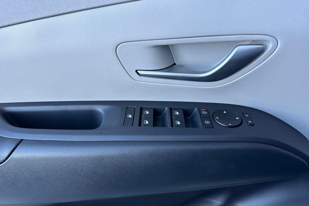 new 2025 Hyundai TUCSON Plug-In Hybrid car, priced at $38,530