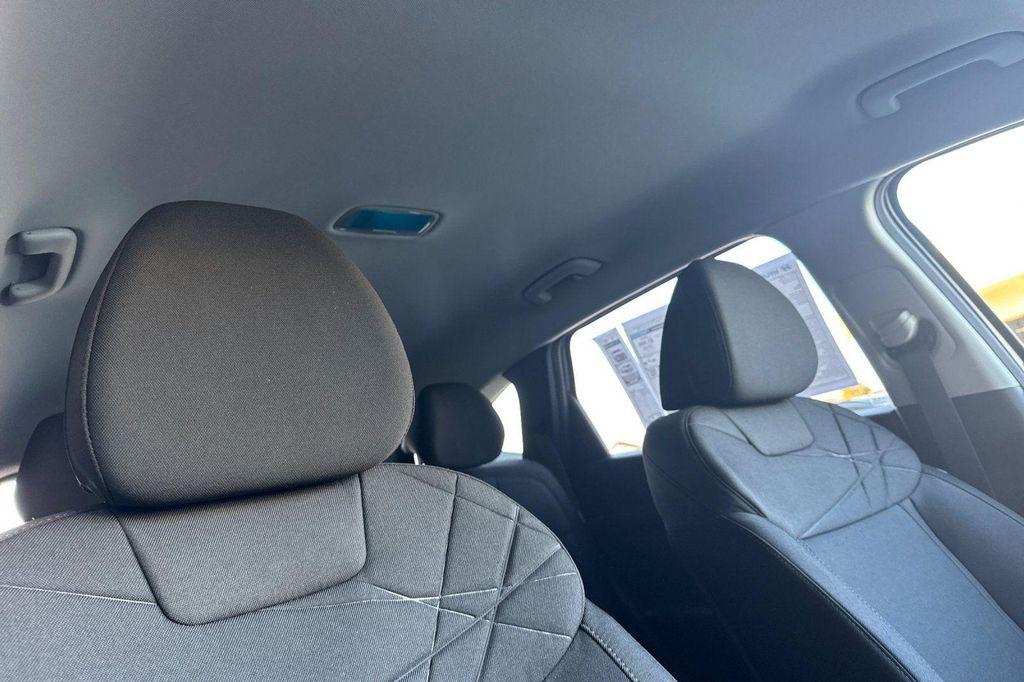 new 2026 Hyundai TUCSON Hybrid car, priced at $31,645