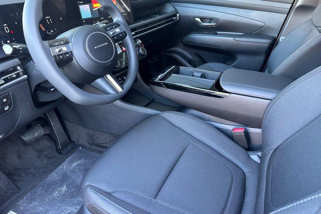 new 2026 Hyundai TUCSON Hybrid car, priced at $31,645