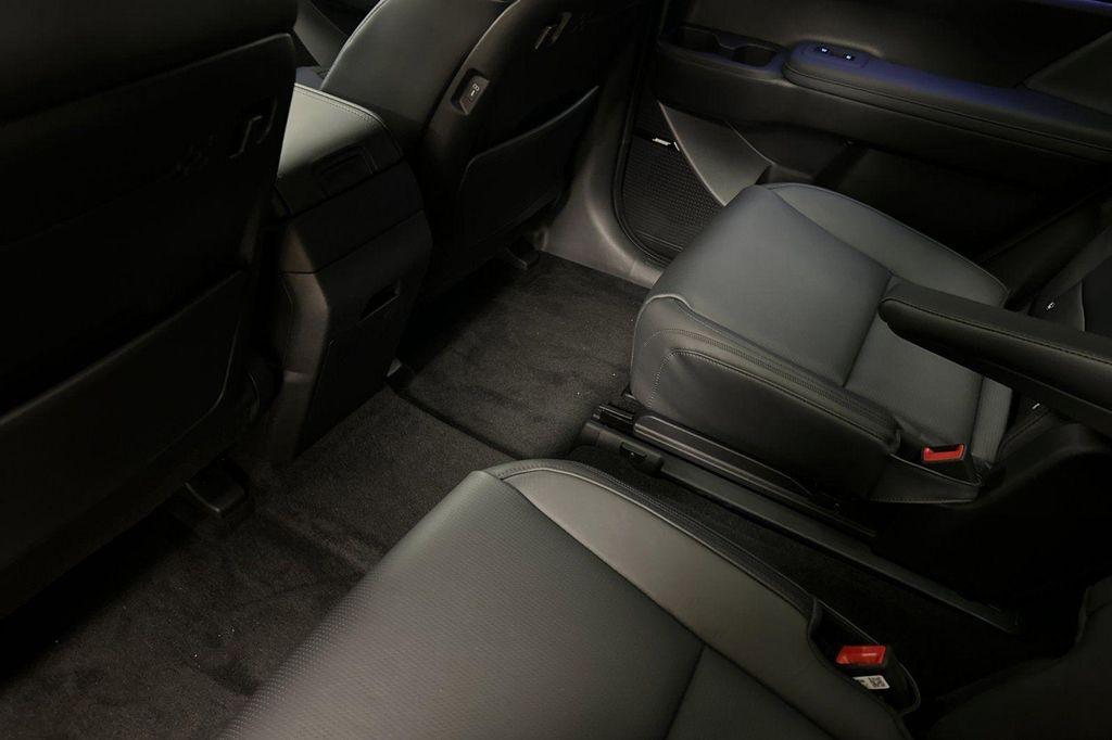 new 2025 Hyundai Santa Fe car, priced at $42,740