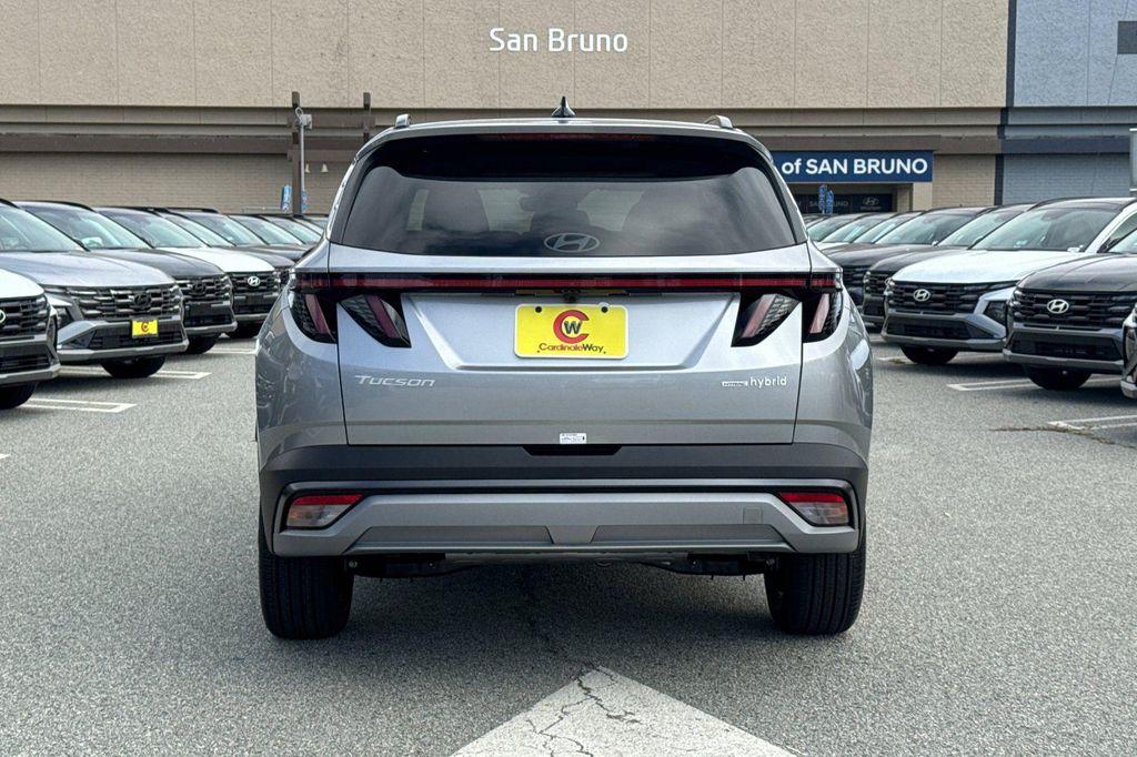 new 2025 Hyundai TUCSON Hybrid car, priced at $32,980