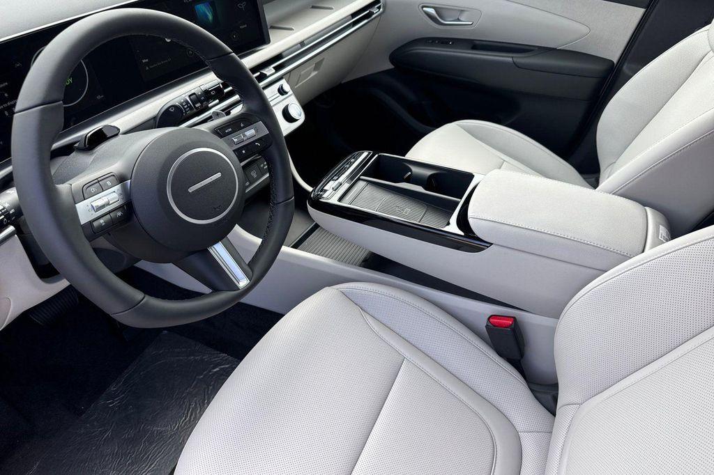 new 2025 Hyundai TUCSON Hybrid car, priced at $32,980