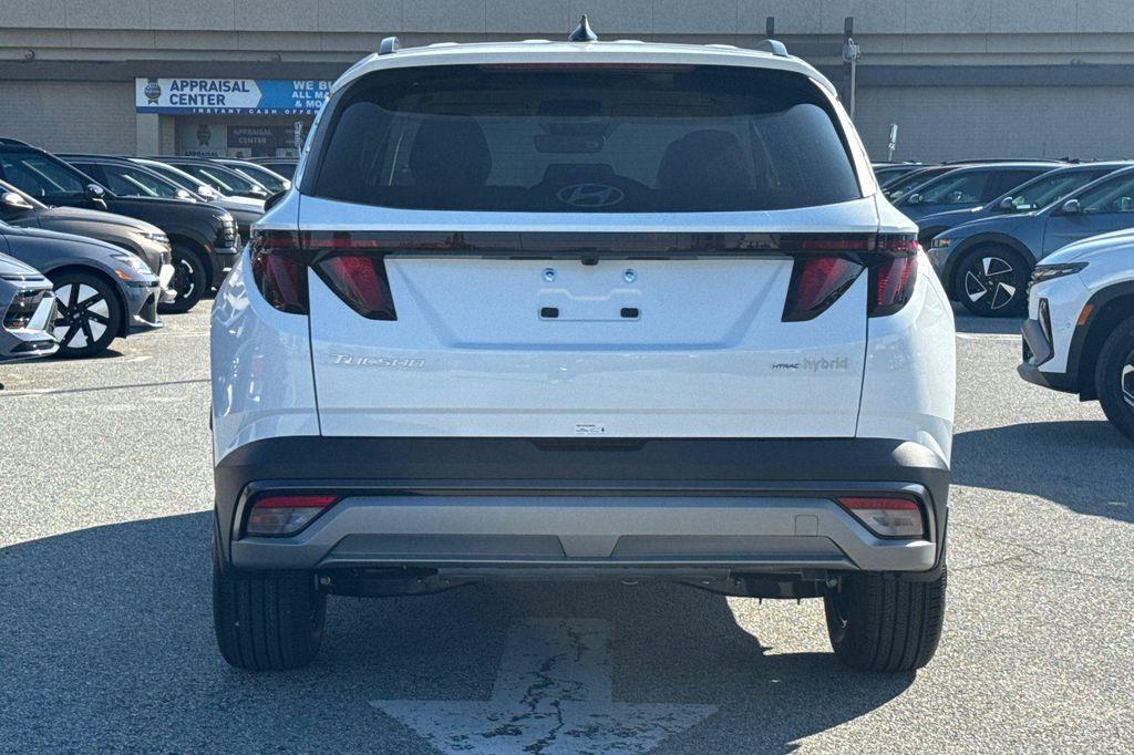 new 2026 Hyundai TUCSON Hybrid car, priced at $31,975