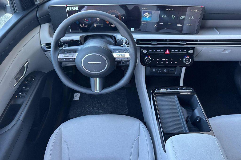 new 2026 Hyundai TUCSON Hybrid car, priced at $31,975