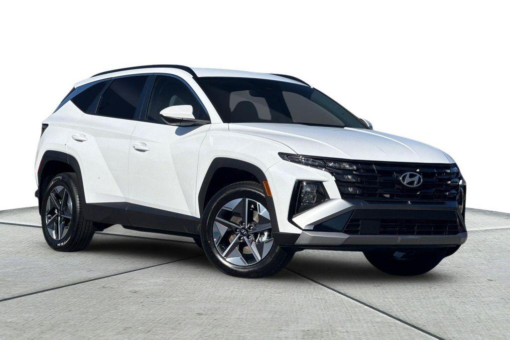 new 2026 Hyundai TUCSON Hybrid car, priced at $31,975