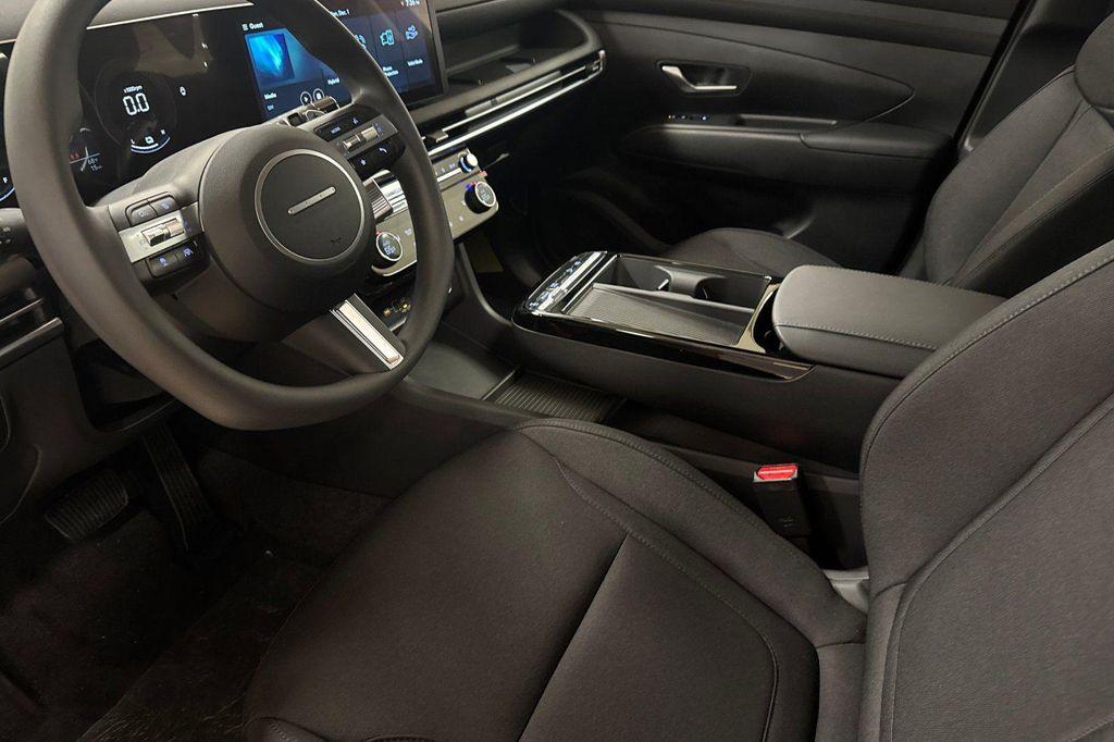 new 2026 Hyundai TUCSON Hybrid car, priced at $32,335